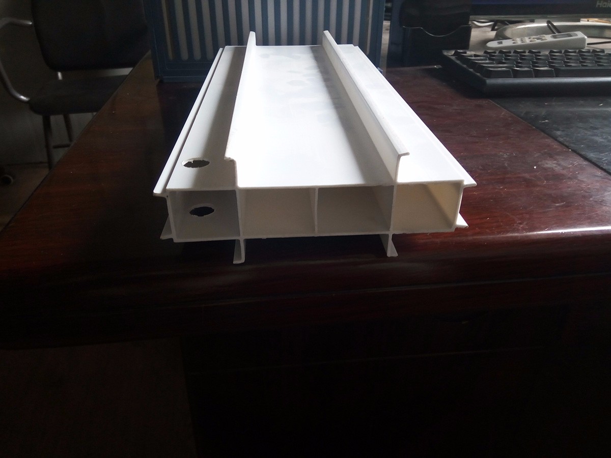 白银立面拉缝板 (1)150MM宽拉缝板